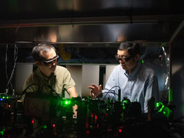New Quantum Microscopy Trick Quadruples Microscope Resolution