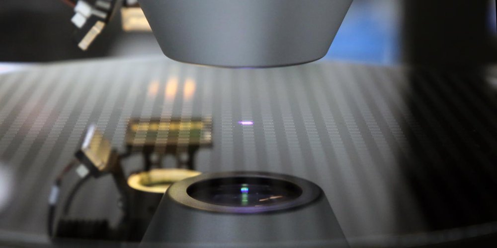 Chromatic Confocal