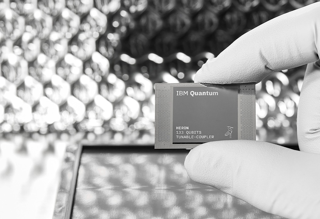 At IBM Quantum Summit 2023, ‘IBM Quantum Heron’ was released as IBM’s best performing quantum processor to date, with newly built architecture offering up to five-fold improvement in error reduction.(Credit: Ryan Lavine for IBM)