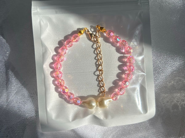 Bracelet en perles roses et fausses perles