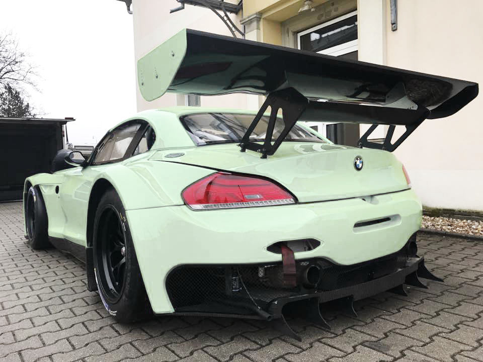 BMW Z4 GT3 rear wing assembly
