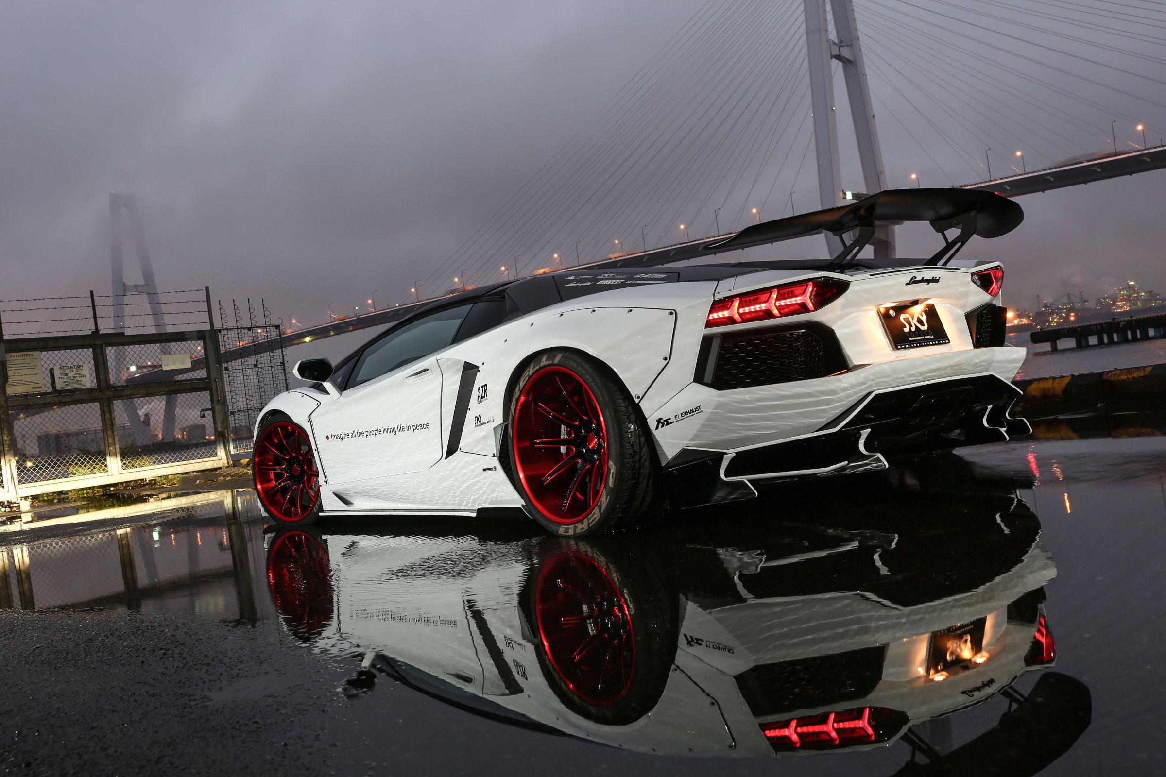 LB Performance Aventador