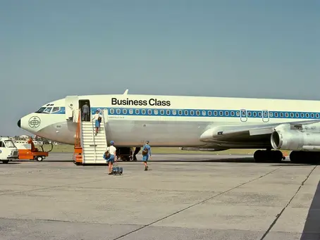 Elevate Your Entrepreneurial Journey: My Experience with Business Class by Sophia Amoruso Travel Experiences