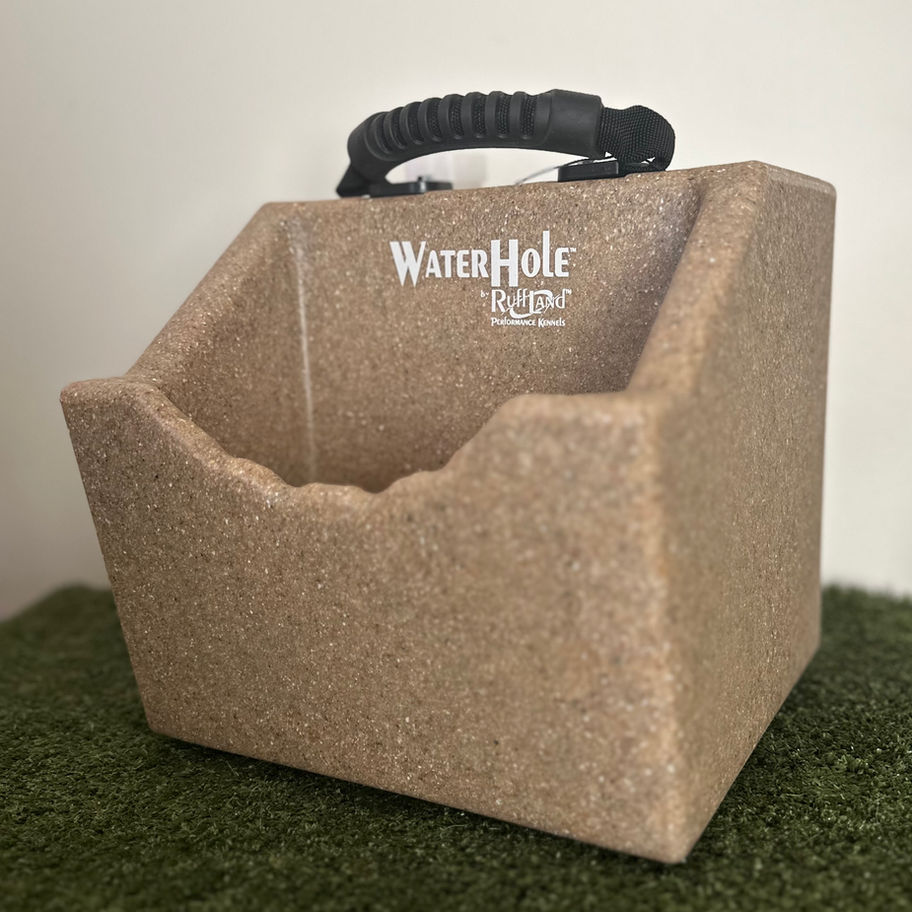 RuffLand Kennel Water Hole – Stay Hydrated on the Go