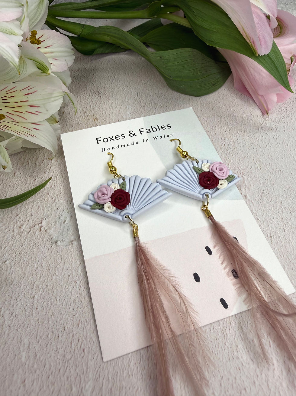Thumbnail: Bridgerton Fan Shape Earrings with Feathers