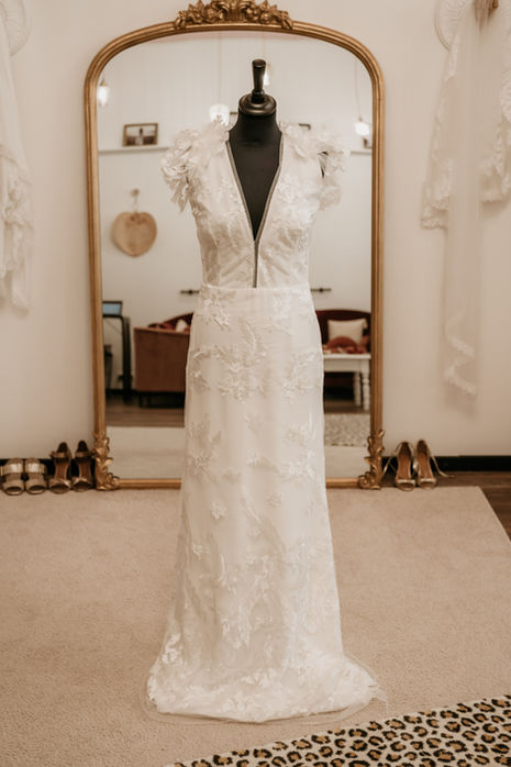 Clotilde 2350 € Taille 36 