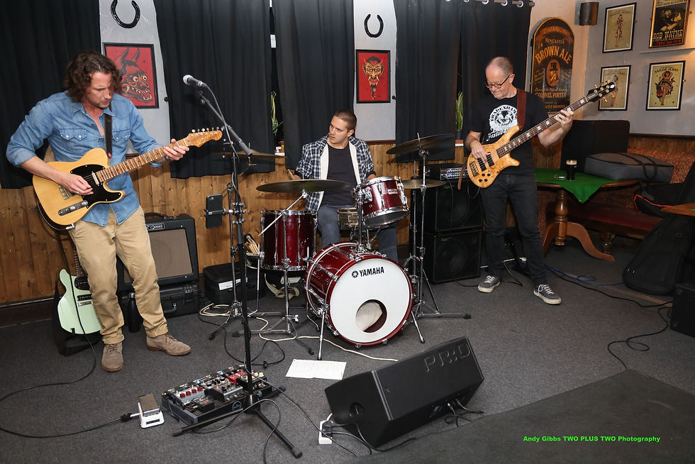 Will Edmunds Trio