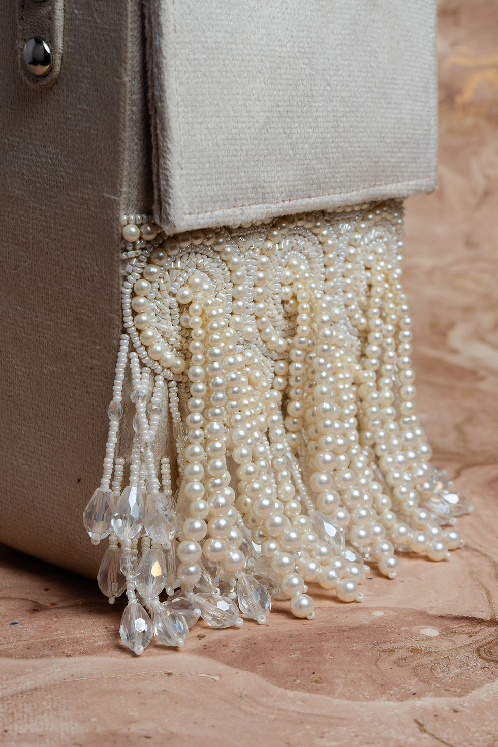 Thumbnail: Gilt Boite