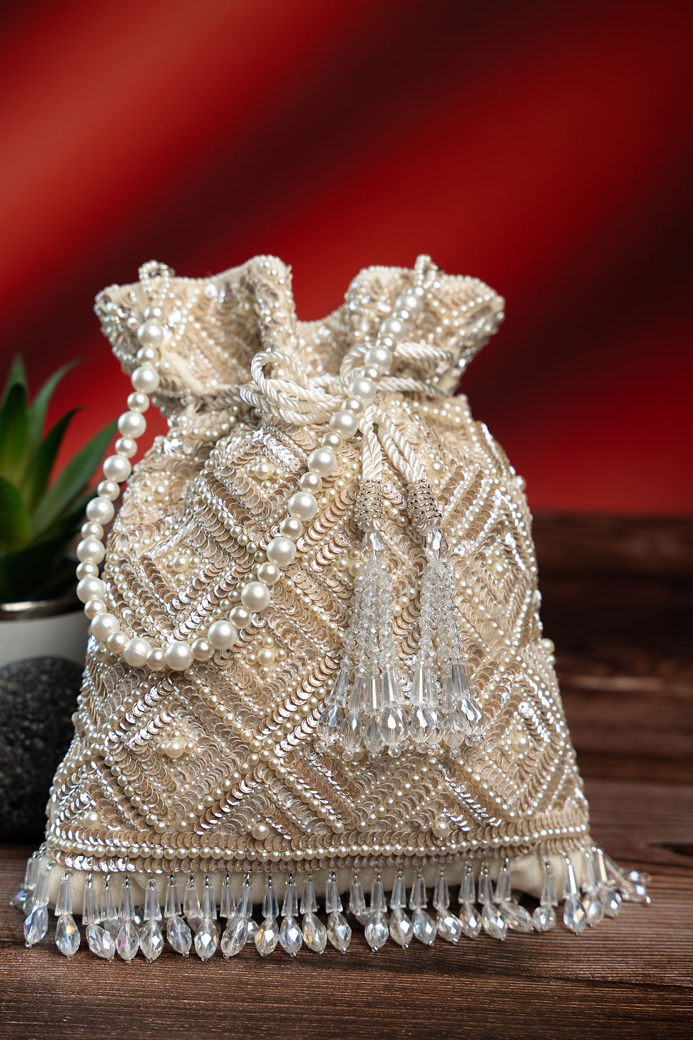 Thumbnail: Pearl Criss Cross Ivory