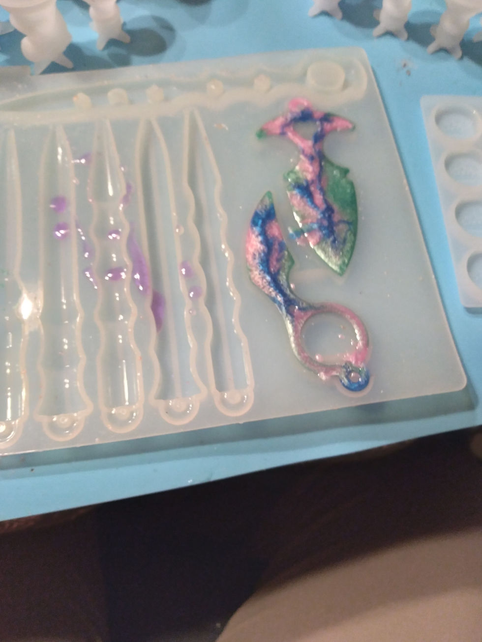 Thumbnail:  self defense daggers