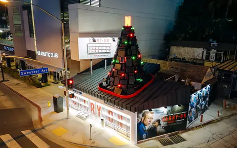 NETFLIX TOWER OF TENSION