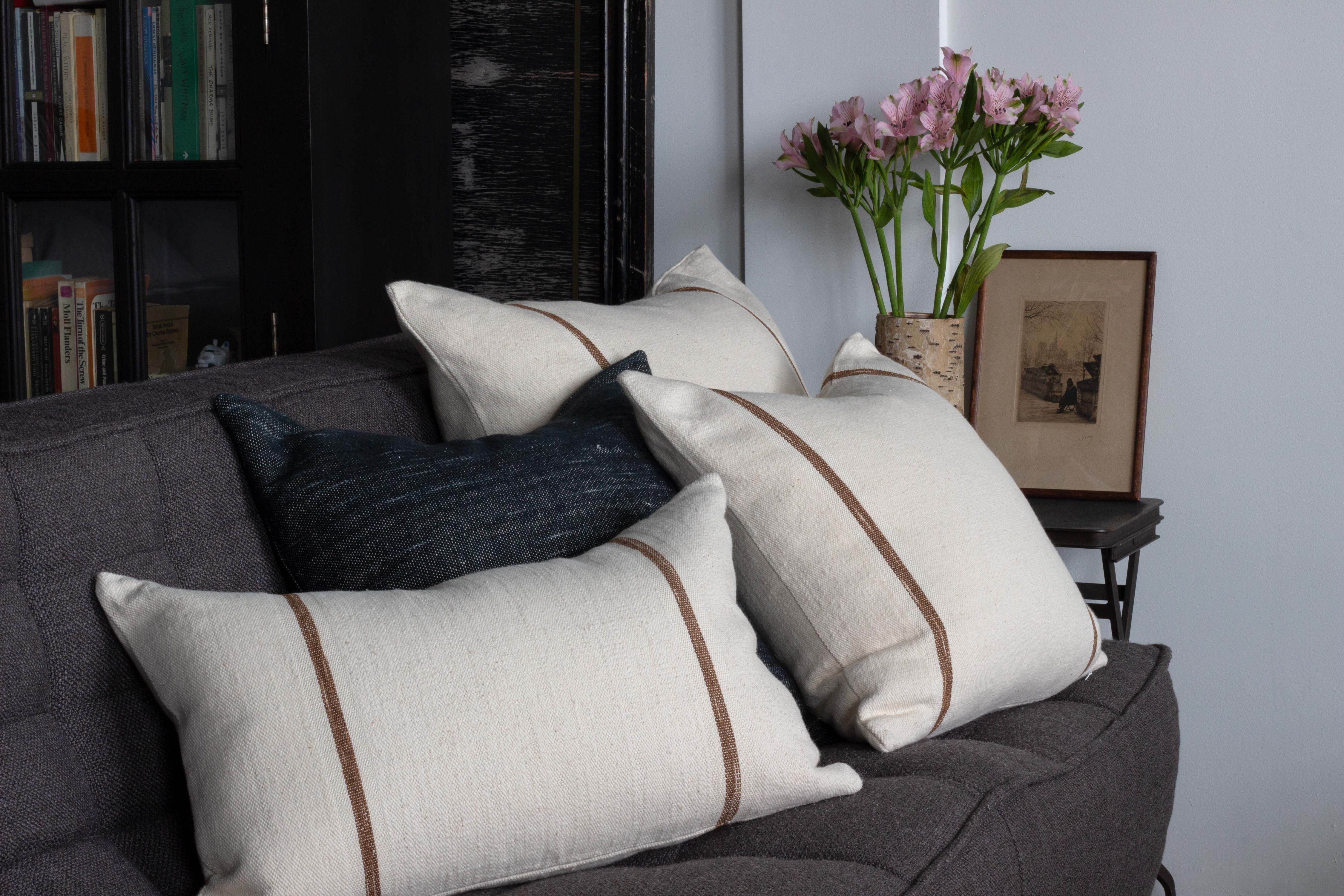 OLIMPIA LEATHER PILLOW COVER