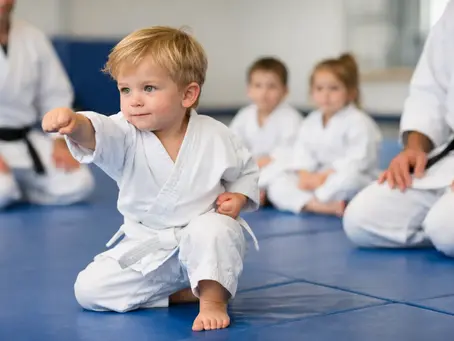 Le karaté pour les enfants de 3 ans est-il trop tôt?