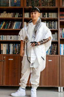 עלייה לתורה של אורי