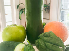 FOOD FRIDAY: GREEN CLEANSE JUICE