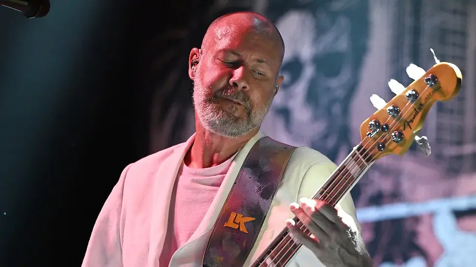 Limp Bizkit'in Bas Gitaristi Sam Rivers Hayatını Kaybetti: Bir Kuşağın Yas Psikolojisi