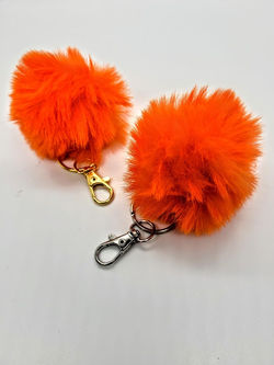 pompom_keychains_orange