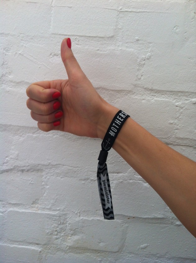 wristband (2)