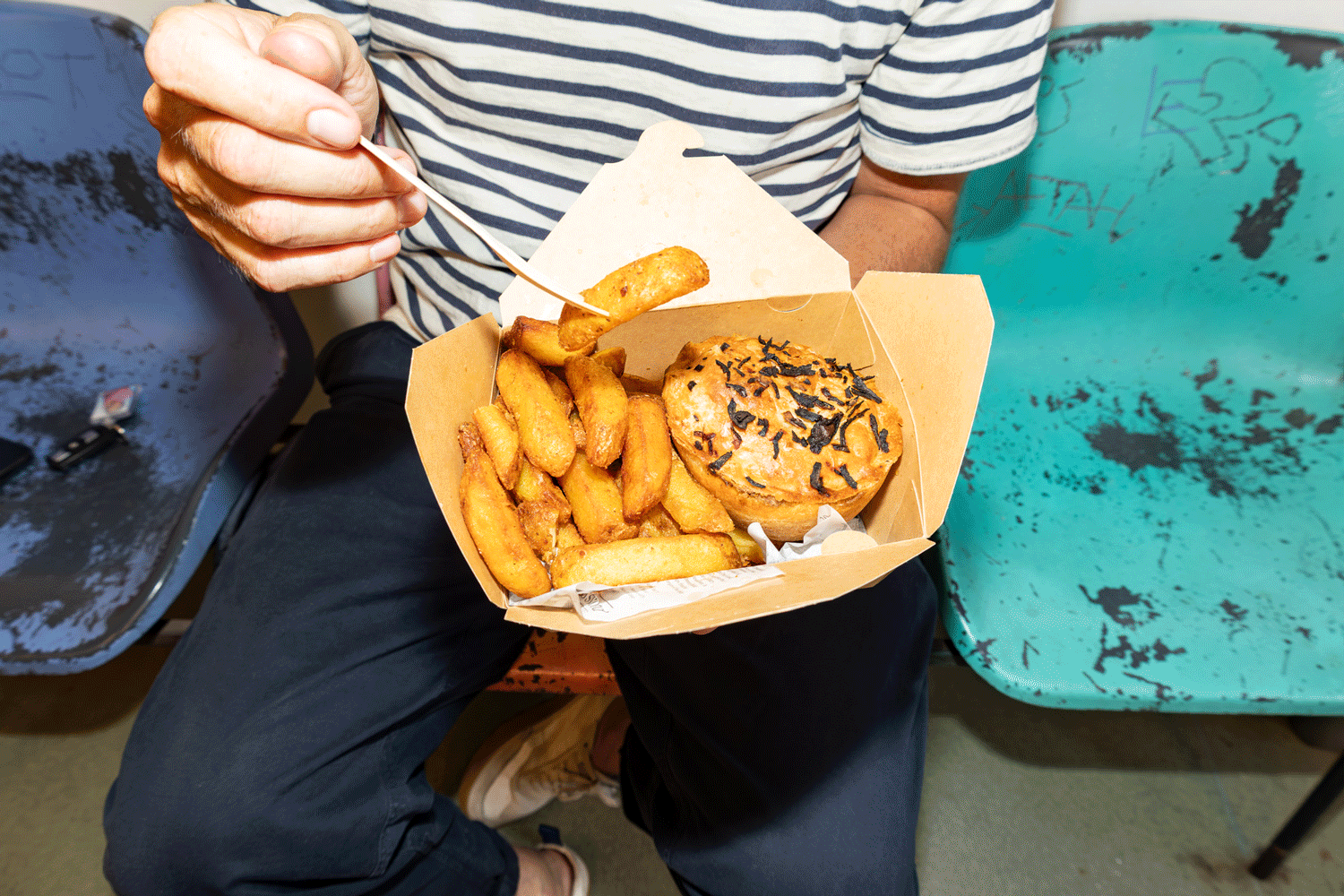 Smother your pie in chippy curry sauce