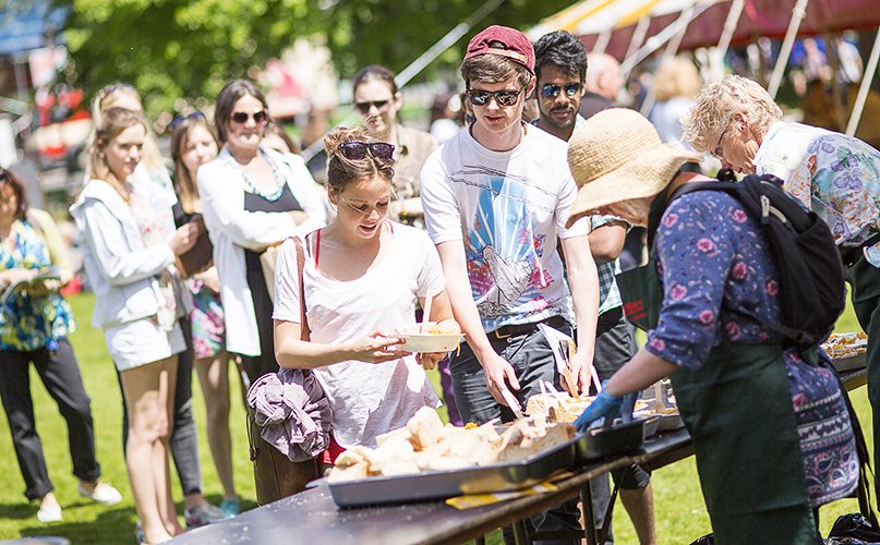 Feeding the 5000. Photo by Adam Gasson / adamgasson.com