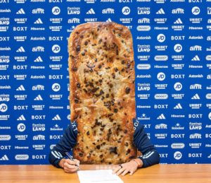 Handy Pies have landed at Leeds United F.C. ⚽🥧