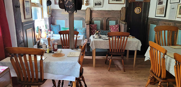The_Old_Count_House_st_ives_dining_room_edtd.jpg
