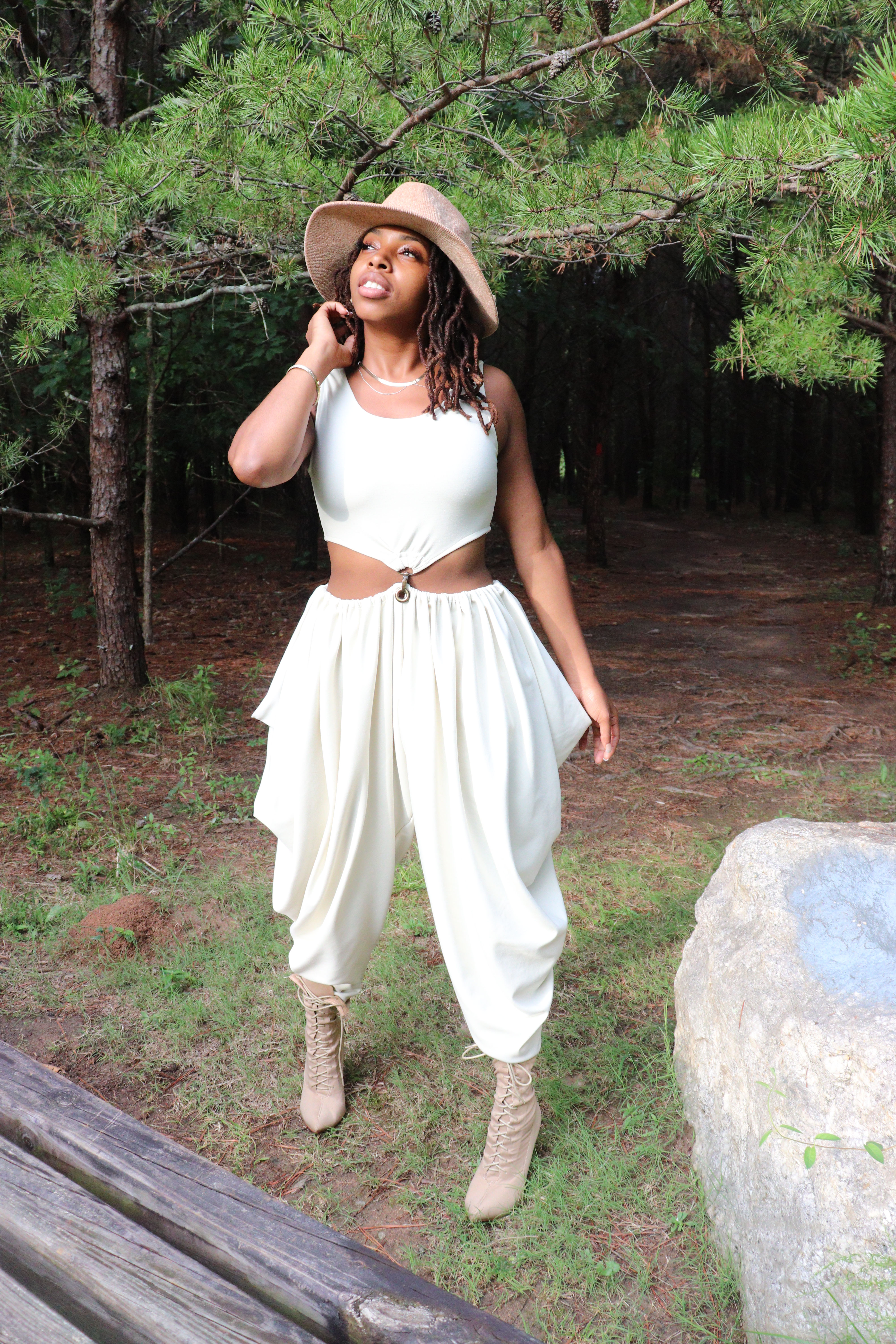 GYPSOPHILA, Hardware Cut- out Romper