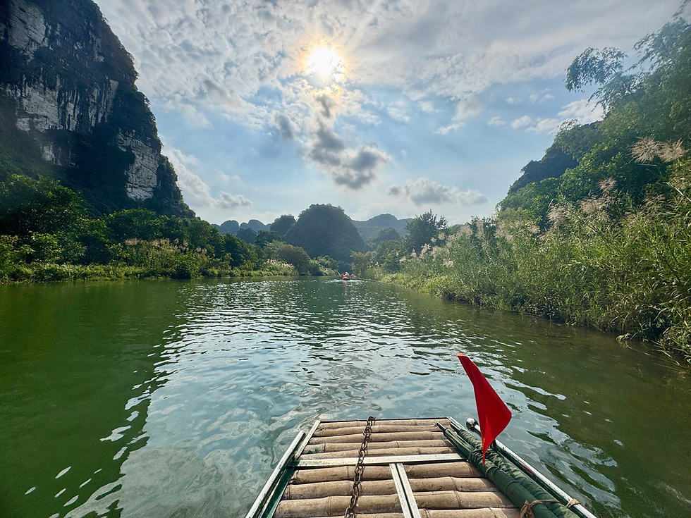 Đưa "em bé" ra ngoài dạo chơi nhiều hơn nhe :D