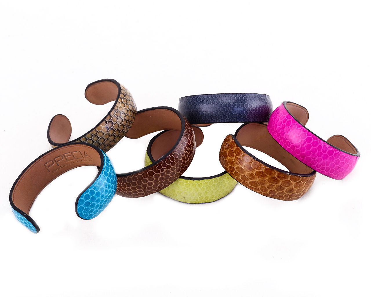 1.9cm. Snake Leather Bangle