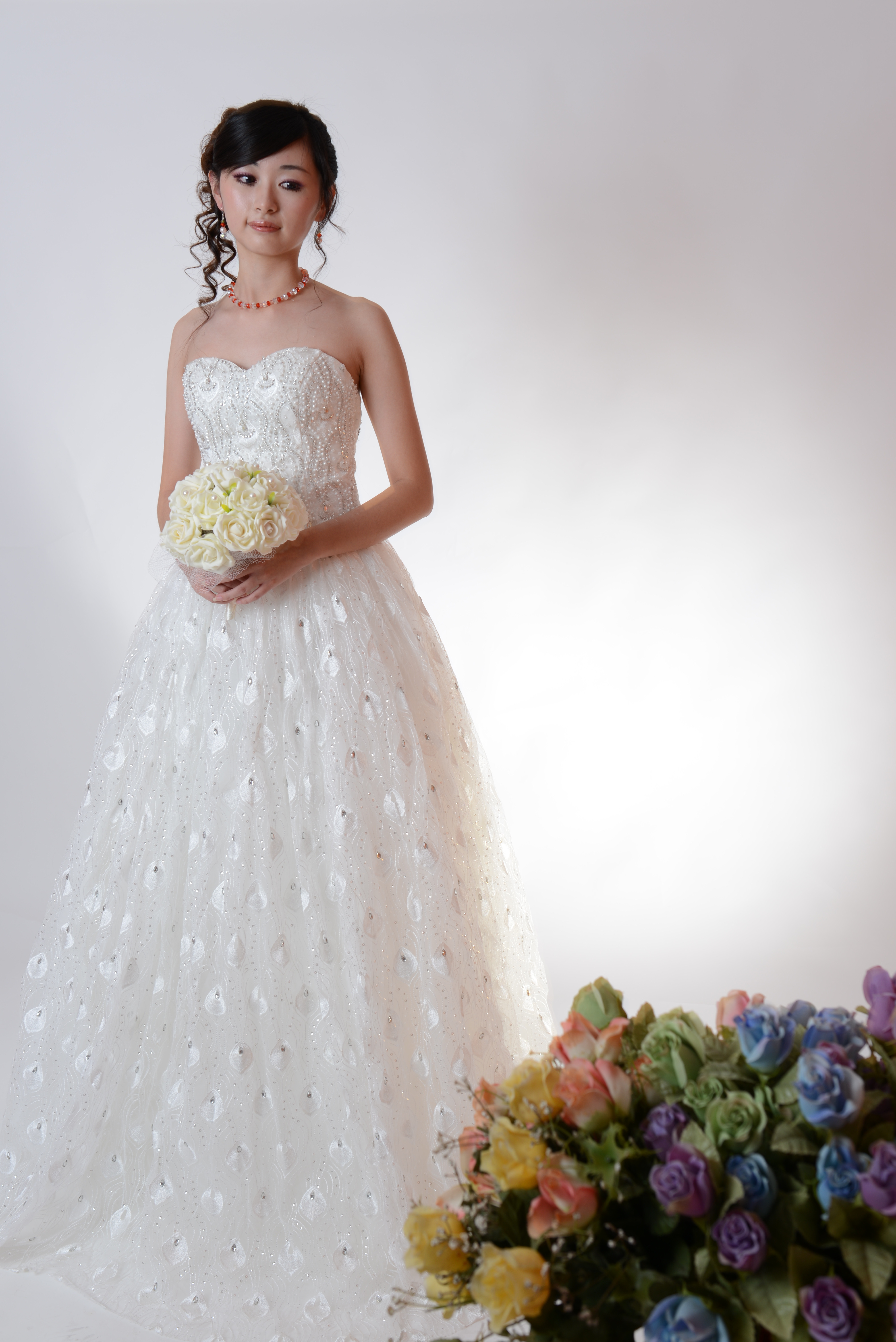 WEDDING DRESS