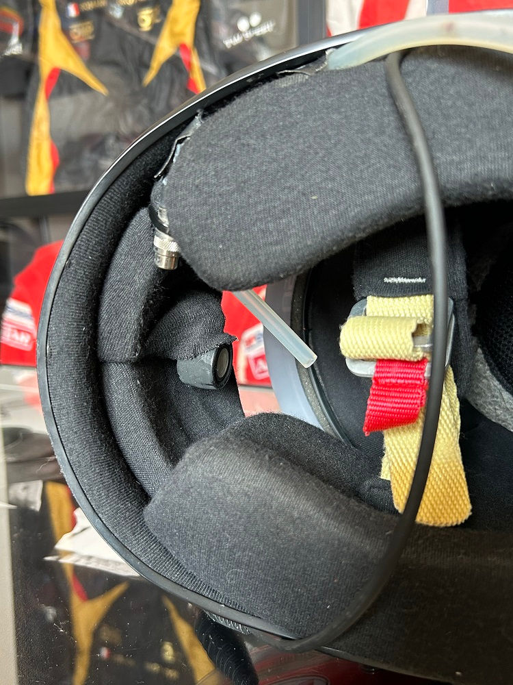 Miniature : Race helmet Bell HP3 Jarno Trulli 2010 Lotus F1 Racing Full radio + drink tube