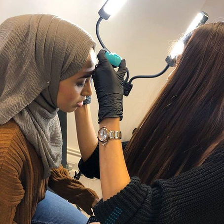 Brow Up - Brow Lamination