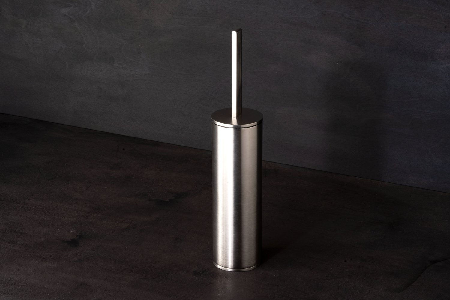 Studio Ore – 51 Toilet Brush Holder