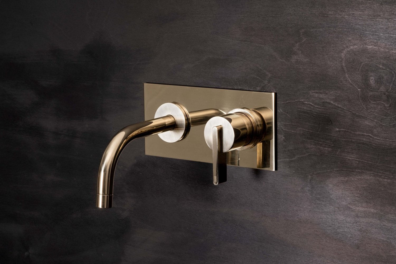 Studio Ore – 201 Wall Mounted Two Hole Mixer with Backplate