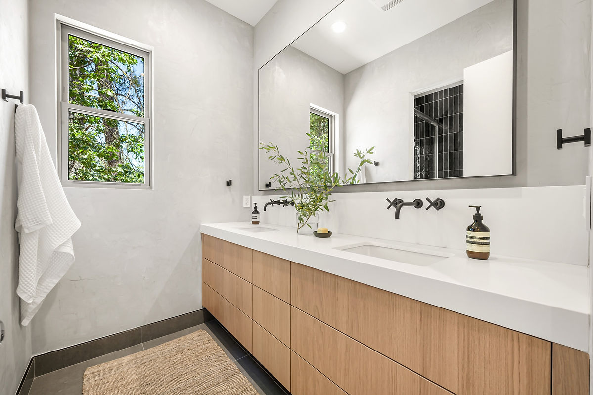 July-12-2023-1372 Shady Tree Lane-7_edited.jpg