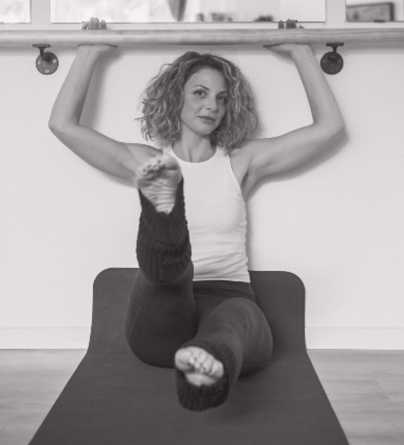 Didi preforms "escape" exercise