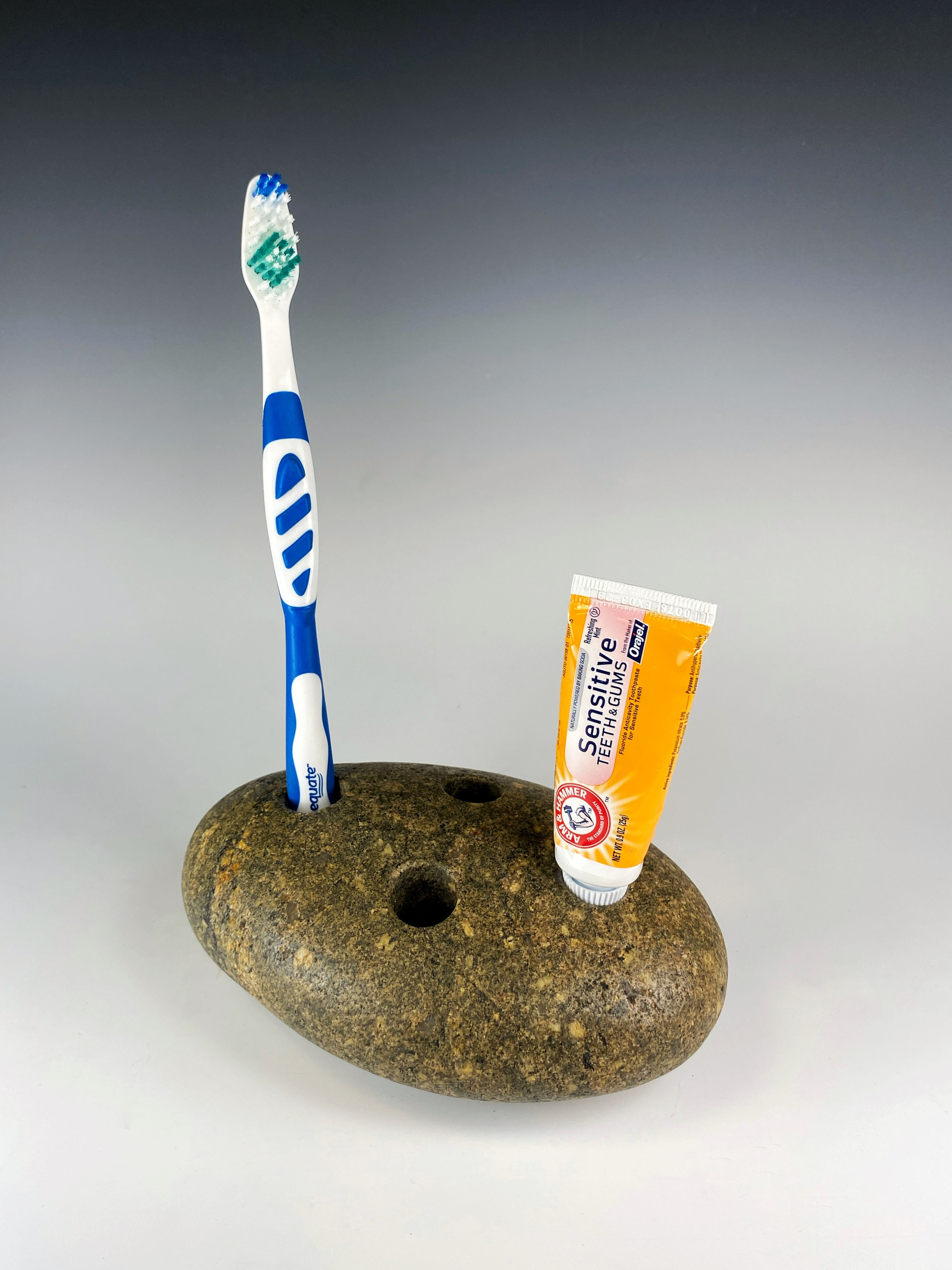 Toothbrush / Pen Holder, 4 Holes