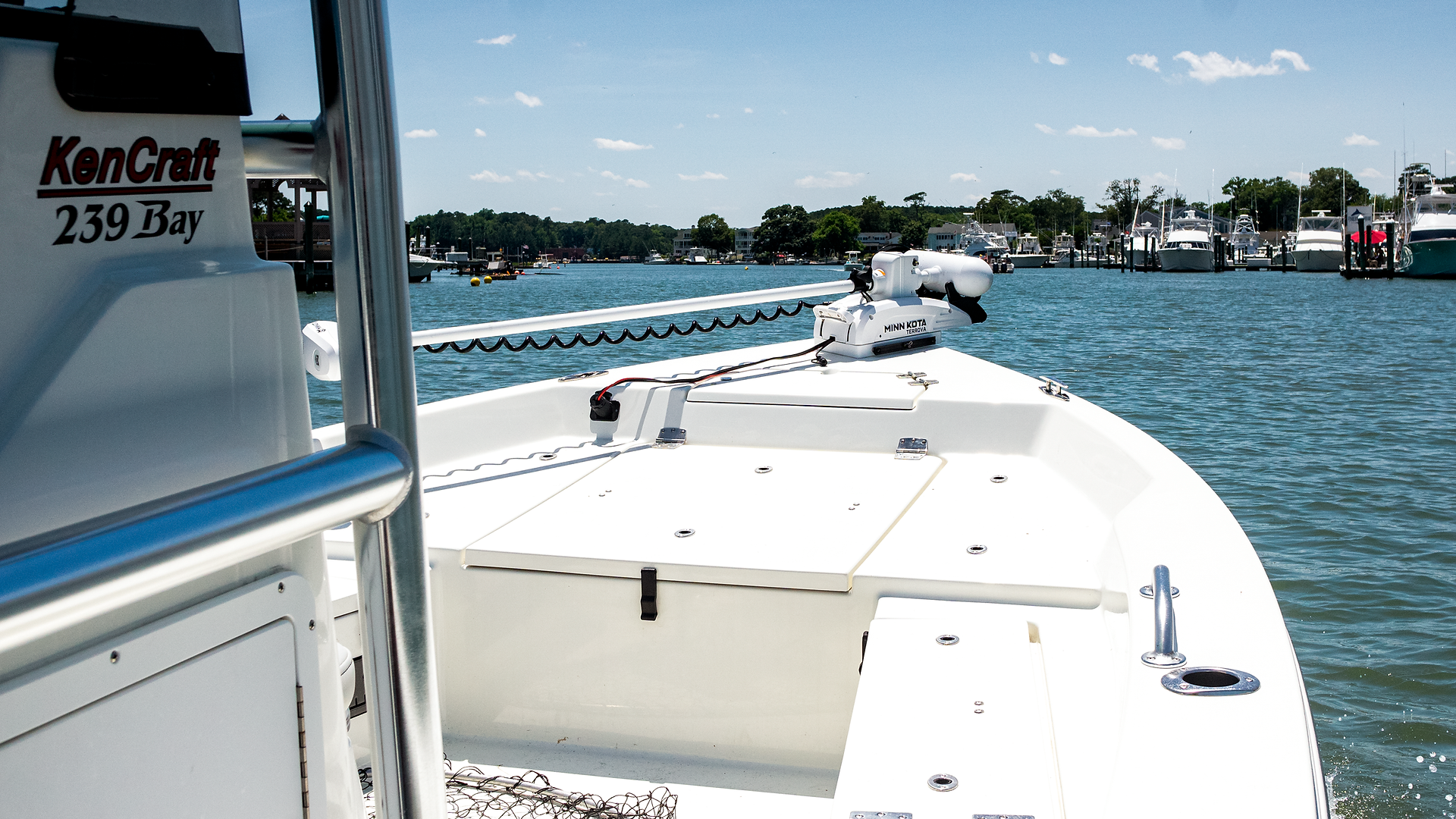 the front of a kencraft 239 bay boat.