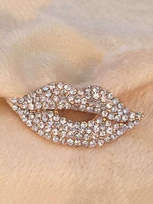 Thumbnail: Rhinestone Lip Brooch