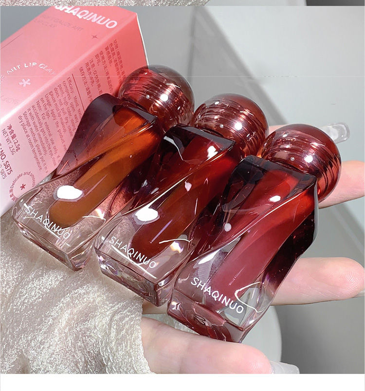 Thumbnail: Artistic Soft Mist Mousse Lip Glaze Velvet Matte Lipstick Holding Makeup Not Eas