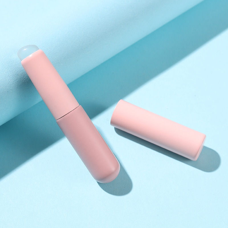 Thumbnail: Silicone lip brush with protective cap - oval head suitable for applying lipstic
