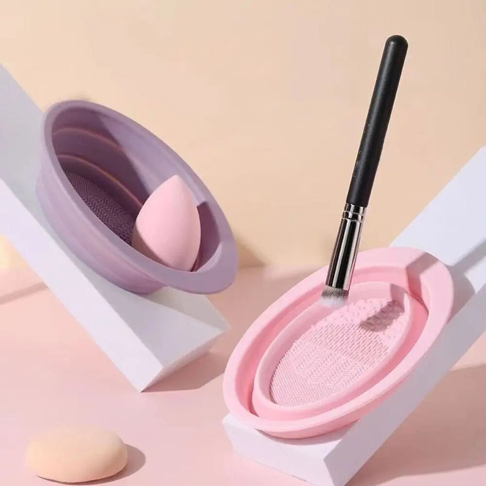 Thumbnail: Silicone Makeup Brush Cleaning Bowl Foldable Cosmetic Brush Cleaner 