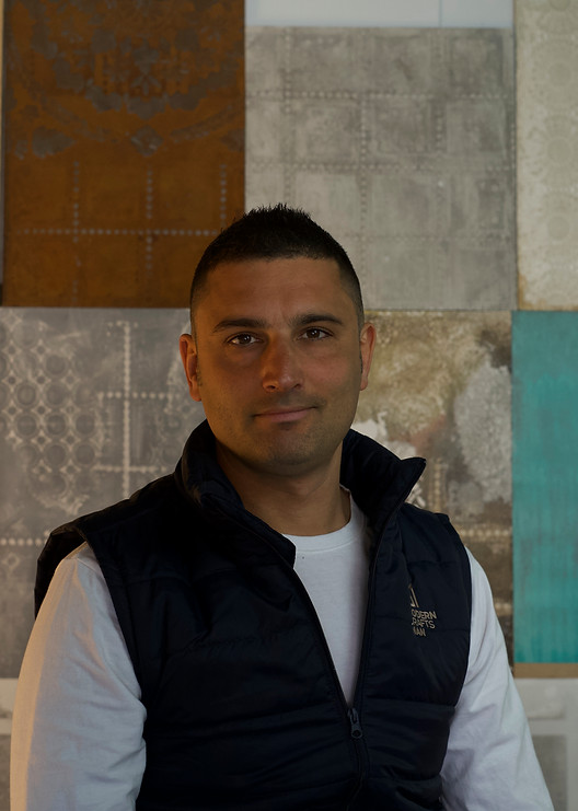 Daniele photo garage 1.jpg