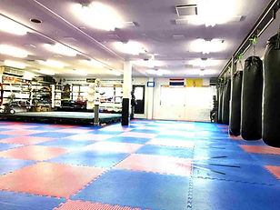 大阪-ムエタイ-初心者 大阪-キックボクシング-ダイエット 大阪-女性-キックボクシング