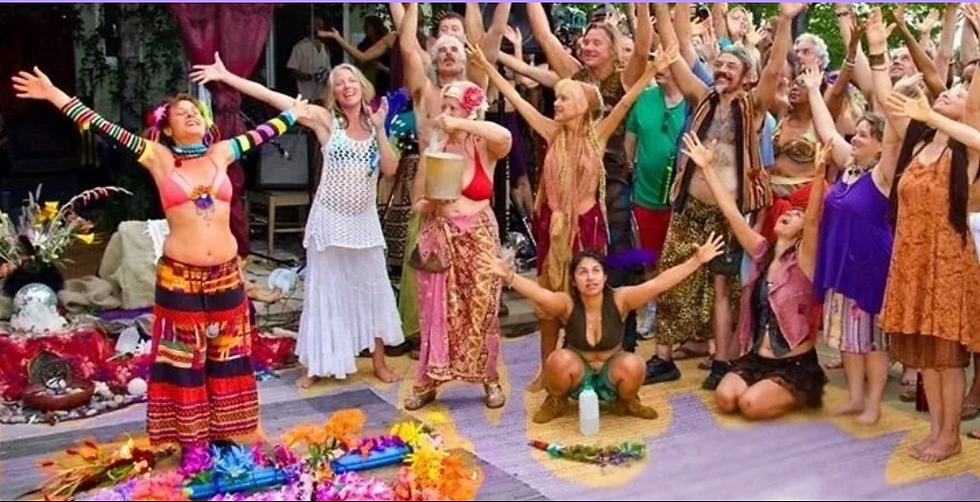 Shamanatrix Missy Galore Heart Bliss FLUFF activation_hands up Y like Yum