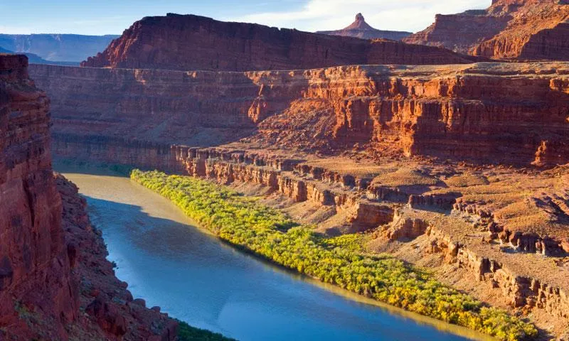 10050_11146_Colorado_River_Canyonlands_National_Park_lg.webp