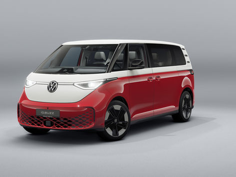 Roter und weißer VW-ID.Buzz auf grauem Hintergrund. Der moderne Elektro-Van zeigt ein futuristisches Design mit glänzenden Details.