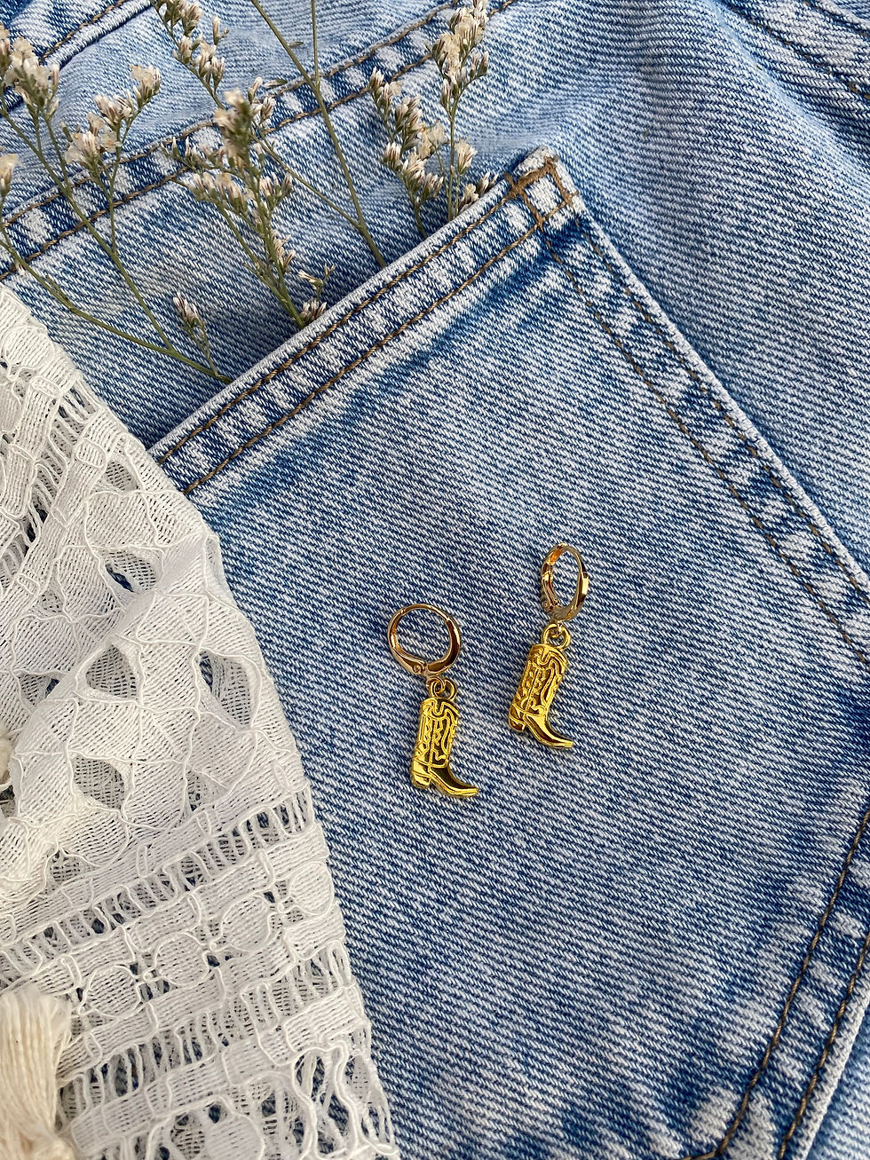 Thumbnail: Gold Cowboy Boot Huggies