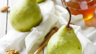Green Pears honey and walnuts
