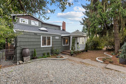 9732 15th Ave NE Seattle 98115 050